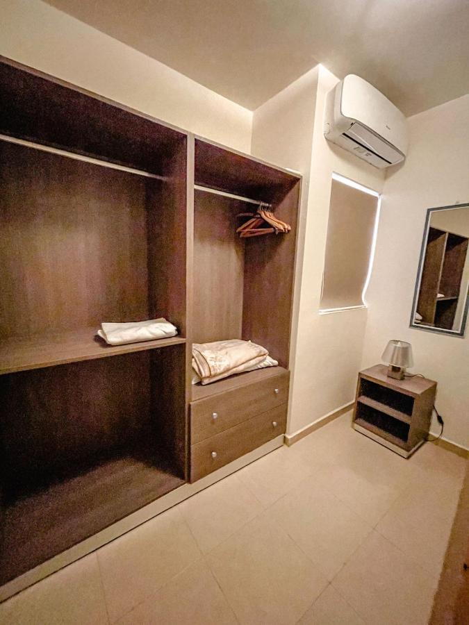 Stresa Court Apartments Saint Julian's Екстериор снимка