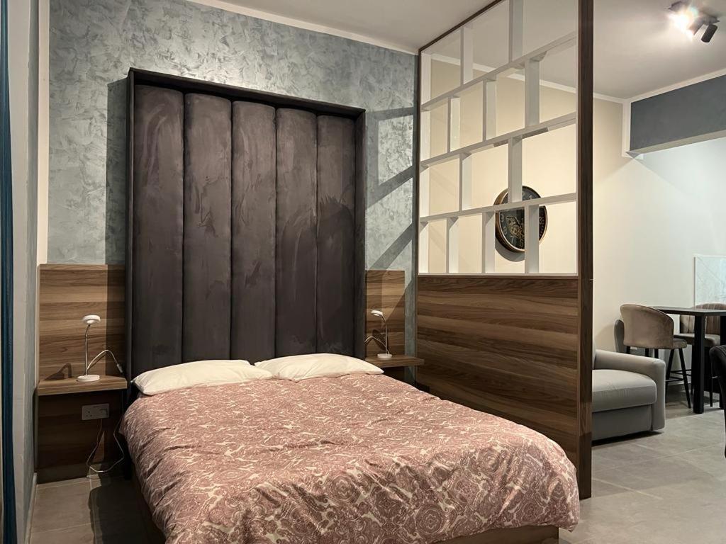Stresa Court Apartments Saint Julian's Екстериор снимка