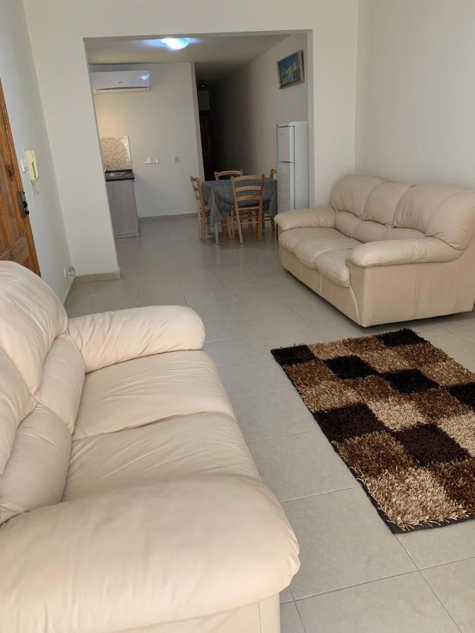 Stresa Court Apartments Saint Julian's Екстериор снимка